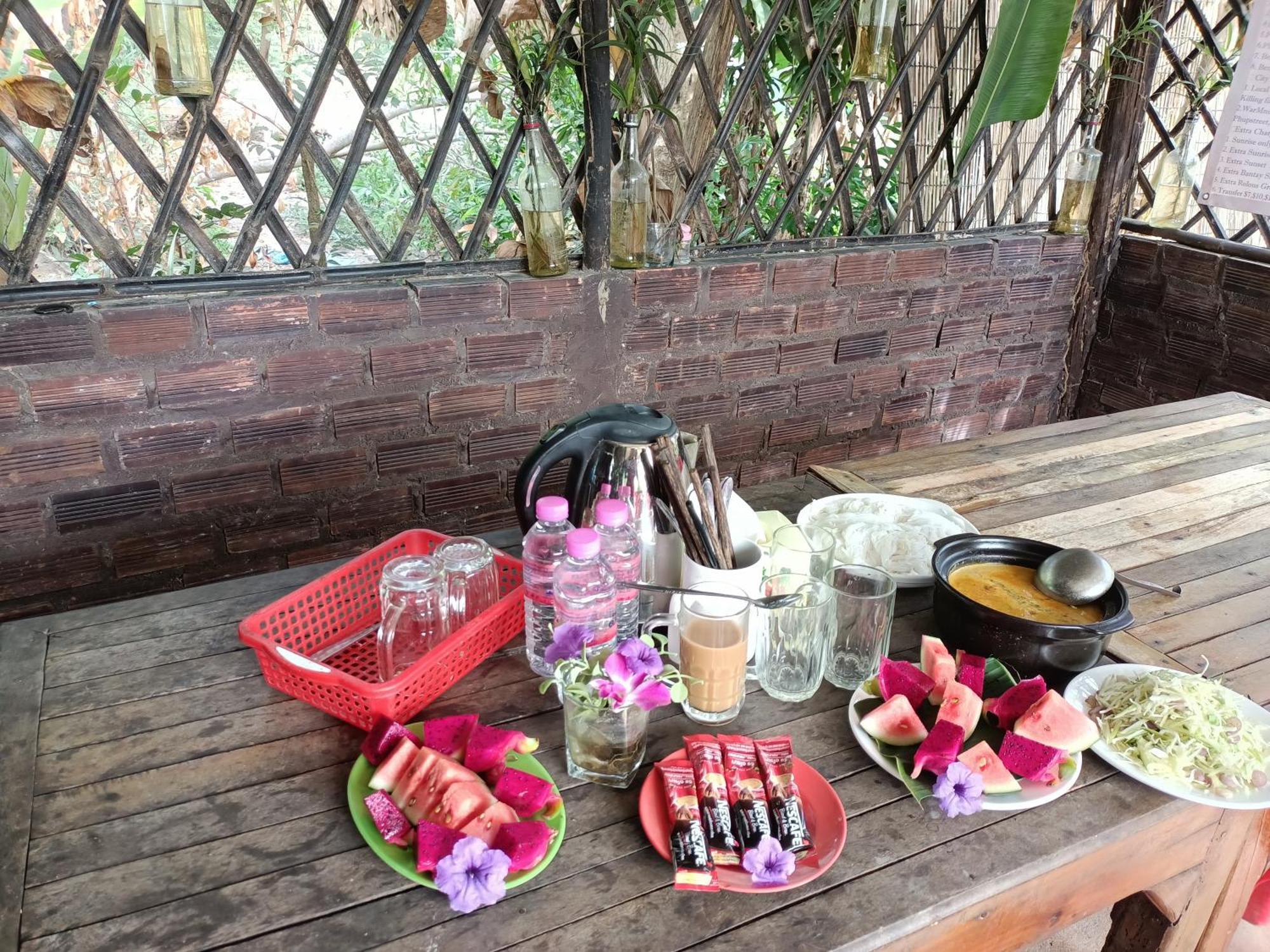 โฮมสเตย์ Phonluer Angkor Homestay, *